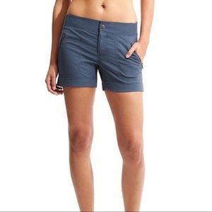 Athleta | Trekkie Shorts | Size 12